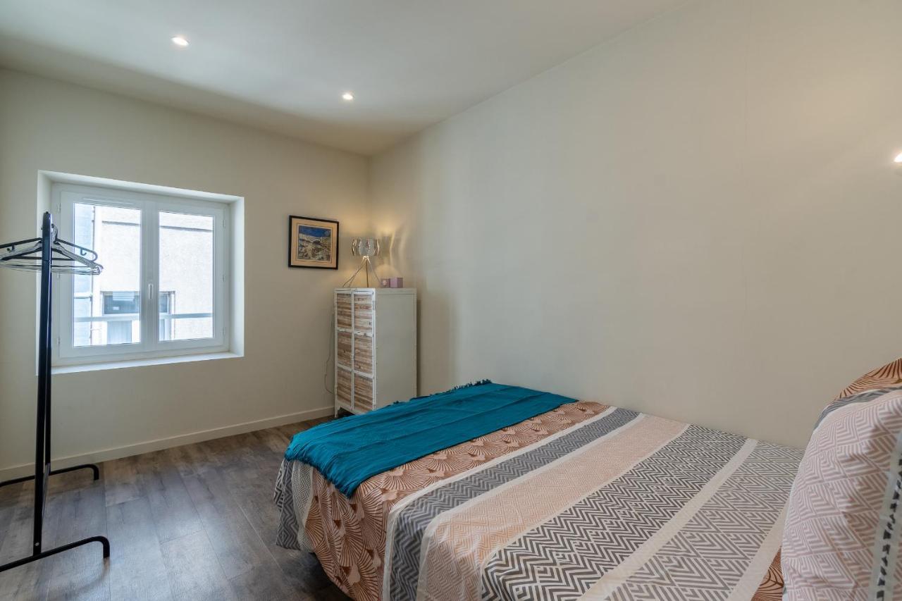 Apartment Standing Vieux Port 110 M2, Marseille