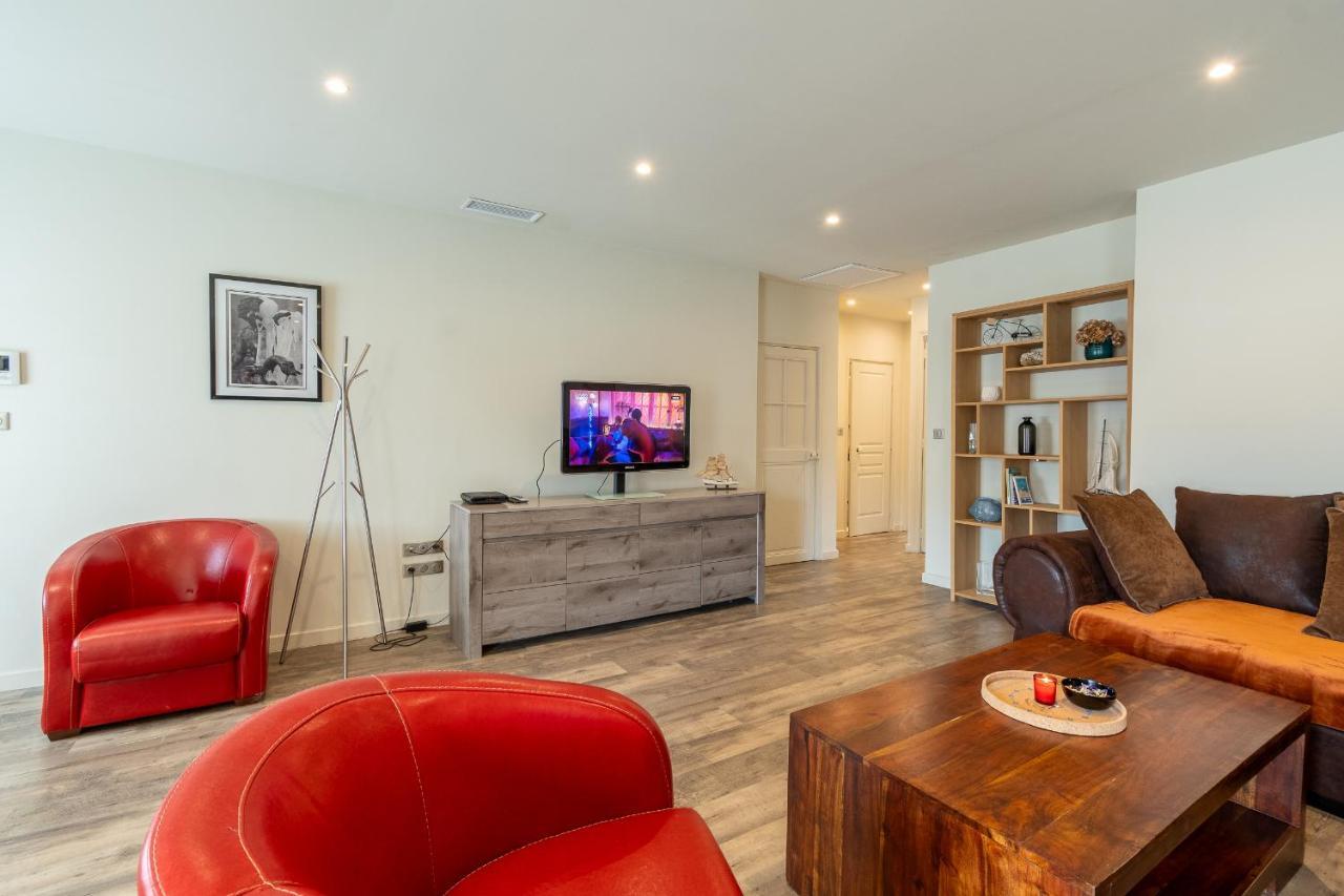Standing Vieux Port 110 M2, Apartment *